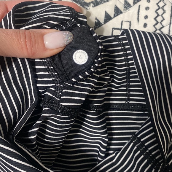 Lululemon leggings - Picture 5 of 5